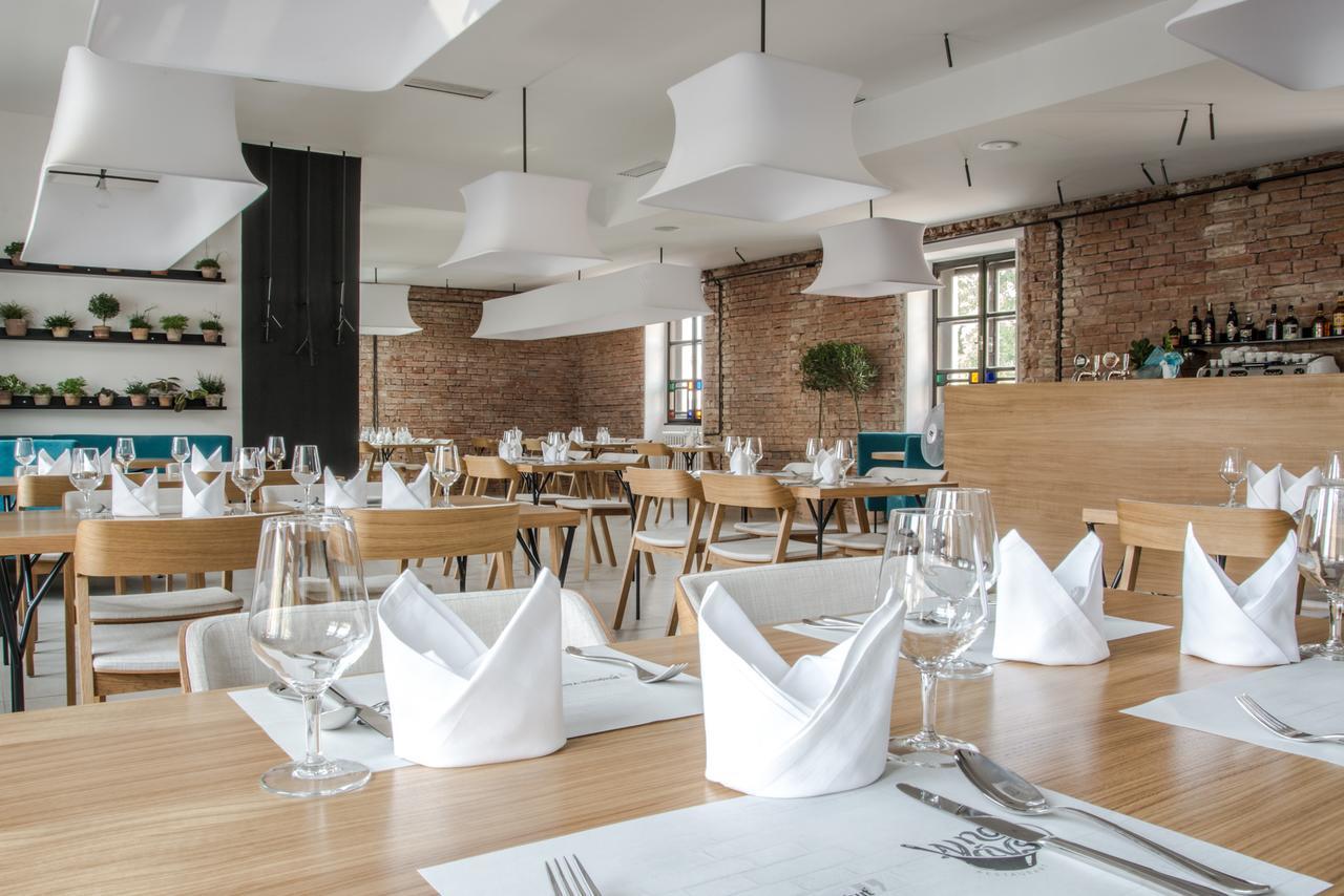 Hotel Restaurant Na Navsi Ricany  外观 照片